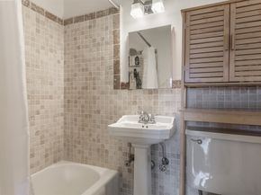 80 Mount Vernon St 10, Boston MA 02108