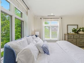 630 Hammond St 209, Brookline MA 02467