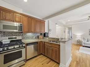 630 Hammond St 209, Brookline MA 02467
