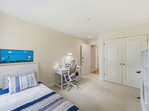 630 Hammond St 209, Brookline MA 02467