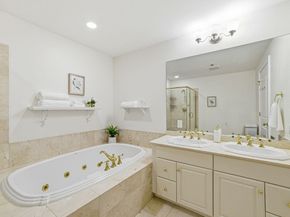 630 Hammond St 209, Brookline MA 02467
