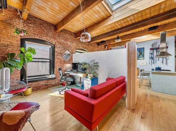 21 Wormwood St 620, Boston MA 02210