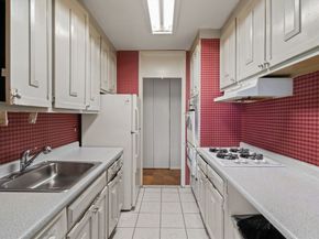 65 East India Row 6B, Boston MA 02110