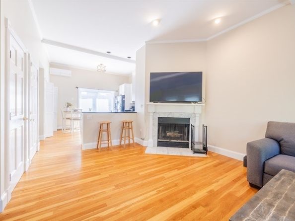 90 Washington St B, Boston MA 02129