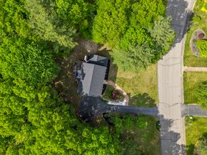 42 Brookside Dr, Uxbridge MA 01569
