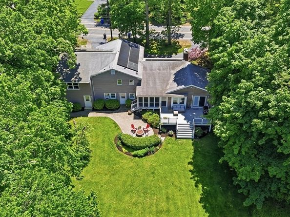 289 Concord Road, Bedford MA 01730
