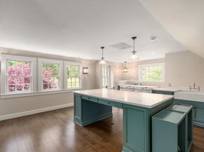 845 North, Walpole MA 02081
