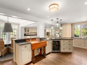 845 North, Walpole MA 02081