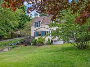 42 Wood St, Woburn MA 01801