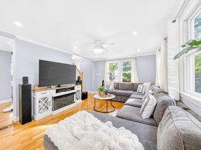 74 Rhinecliff St, Arlington MA 02476