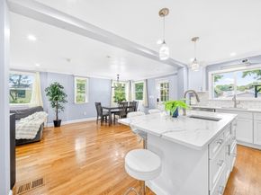 74 Rhinecliff St, Arlington MA 02476