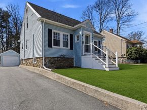 17 Lansing Ave, Worcester MA 01605