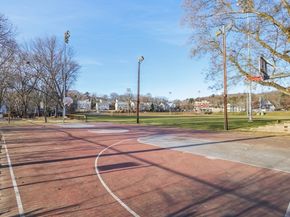 457 Summer St 457, Arlington MA 02474