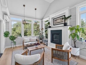 2 Watkins Ln, Southborough MA 01772