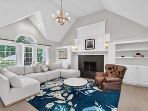 2 Watkins Ln, Southborough MA 01772