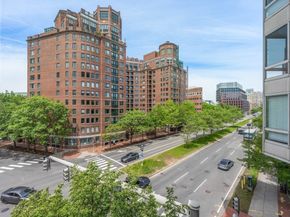 75-83 Cambridge Parkway E405, Cambridge MA 02142