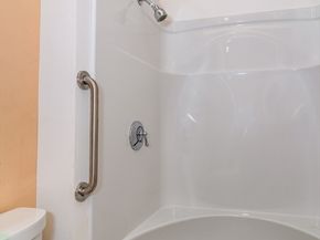 20 Circular Ave, Natick MA 01760