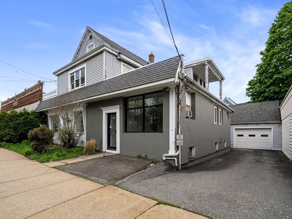 1205 Massachusetts Ave, Arlington MA 02476