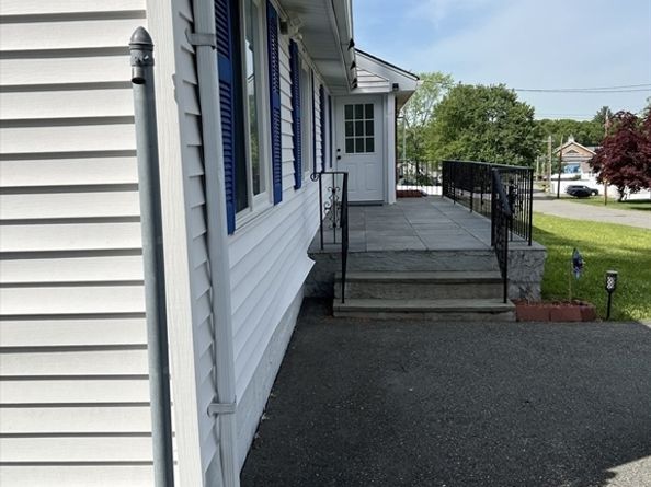 9 Payson Rd, Billerica MA 01821