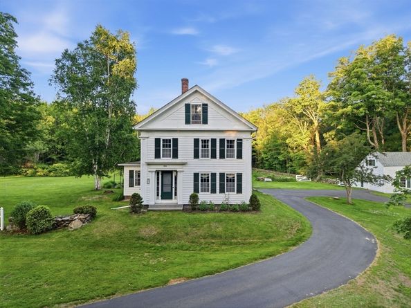 834 Pleasant St, Athol MA 01331