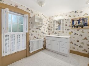 834 Pleasant St, Athol MA 01331