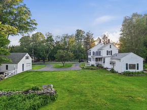 834 Pleasant St, Athol MA 01331