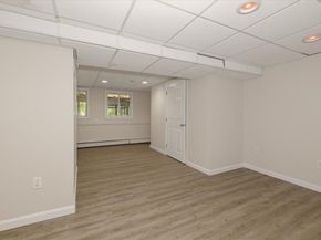 12 Corcoran Rd, Burlington MA 01803