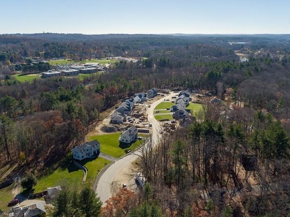 14 Indian Farm Road, Hudson MA 01749