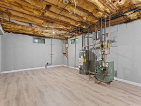 5 Tuckoosa Cir, Bridgewater MA 02324