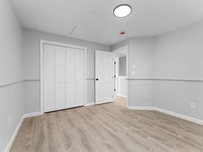 5 Tuckoosa Cir, Bridgewater MA 02324