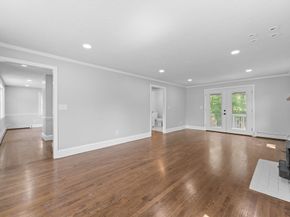 5 Tuckoosa Cir, Bridgewater MA 02324