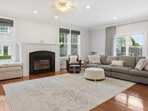 7 Howe St, Hingham MA 02043