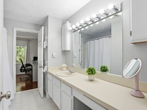 107 Patrick Rd 107, Tewksbury MA 01876