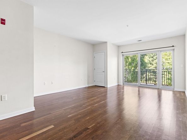 4 Repton Circle 4203, Watertown MA 02472