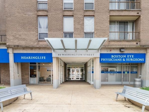 44 Washington St. 913, Brookline MA 02445