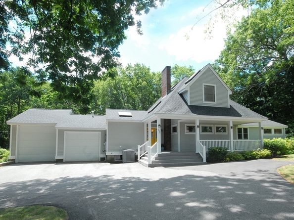 297 Laws Brook Rd, Concord MA 01742
