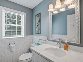 88 Northbridge St, Mendon MA 01756