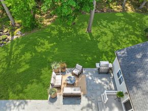 88 Northbridge St, Mendon MA 01756