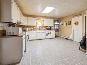 91 Winter St., Fitchburg MA 01420