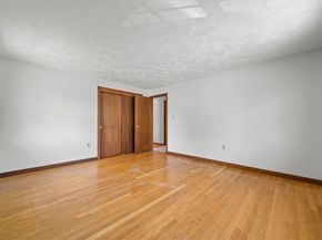 8 Main St, Wilmington MA 01887