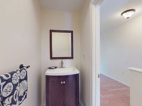 37 Towle Dr 37, Holden MA 01520