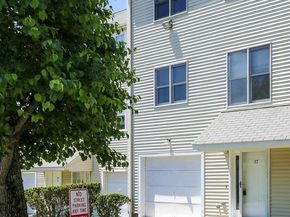 37 Towle Dr 37, Holden MA 01520