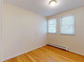 37 Towle Dr 37, Holden MA 01520