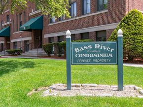 30 Conant St 1B, Beverly MA 01915
