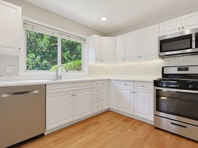 33 Half Crown Cir 33, Ashland MA 01721