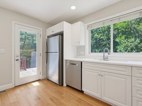 33 Half Crown Cir 33, Ashland MA 01721