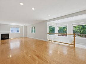 33 Half Crown Cir 33, Ashland MA 01721