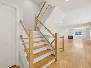 33 Half Crown Cir 33, Ashland MA 01721