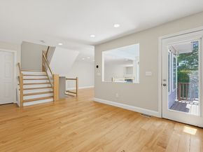33 Half Crown Cir 33, Ashland MA 01721