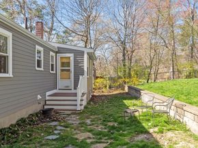16 Lakeview Dr, Littleton MA 01460